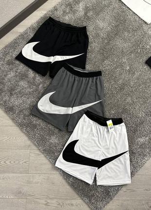 Nike  big swoosh шорты