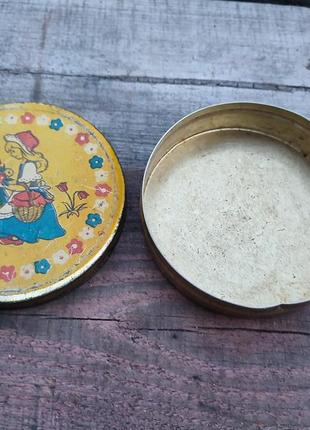 Металева банка для зберігання радянська срср червона шапочка