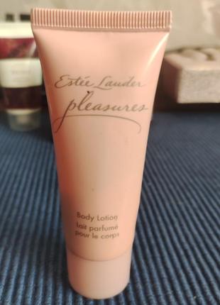 Парфумований лосьйон для тіла estée lauder 
pleasures body lotion