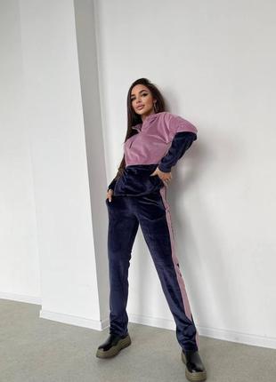 Стильний костюм з велюру4 фото