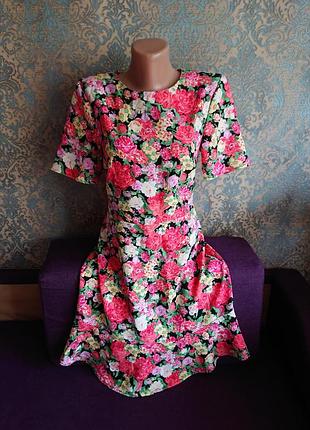 Красивое женское платье в цветы р.42/44