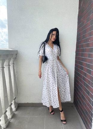 Шикарное длинное белое расклешенное платье из штапеля лёгкое воздушное на пуговицах с декольте приталеное повседневное вечернее на выход