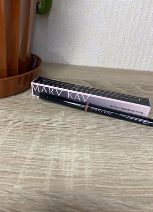 Механічний олівець для губ із ковпачком- стругачкою