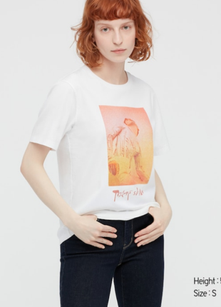 Футболка с коротким рукавом troye sivan ut от uniqlo
