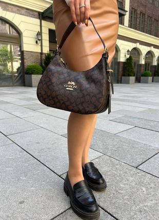 Женская коричневая сумка, coach с фирменным принтом из экокожи люксового качества4 фото