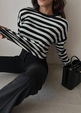 Модная удлиненная тельняшка оверсайз с длинным рукавом турция белый и черный  42-48 (оверсайз)4 фото
