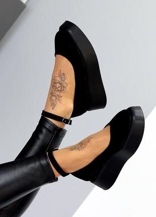 Чорні жіночі туфлі на товстій підошві5 фото