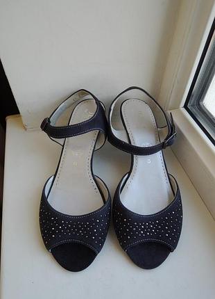 Кожаные босоножки jenny by ara р.39-40