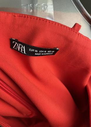 Zara червона сукня з вирізами щільна тканина