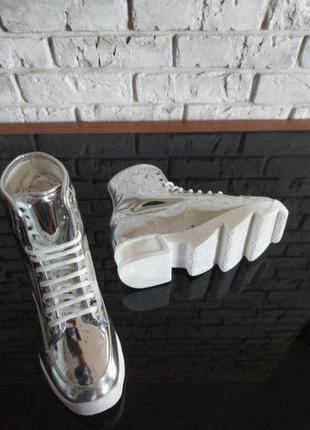 Высокие кожаные итальянские серебристые женские ботинки на тракторной подошве с протекторами iri nyc 🇮🇹  35 36 37 38 39 размер5 фото