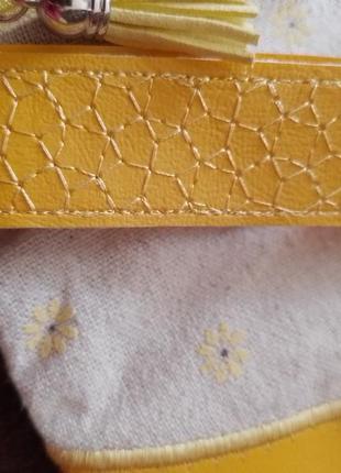 Новая полотняная желтая косметичка в ромашки4 фото