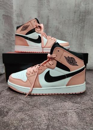 Женские кроссовки nike air jordan 1 retro high pink/white2 фото