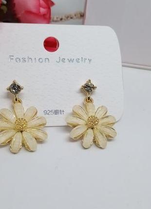 Серьги женские ромашки