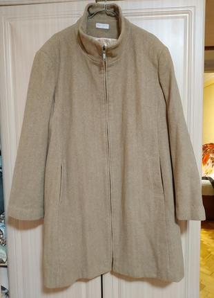 Подовжене півпальта великого розміру