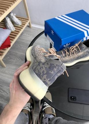 Женские кроссовки  adidas yeezy 380 light brown10 фото