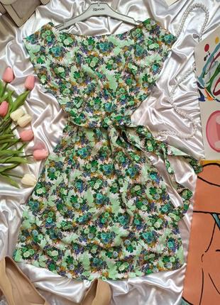 Легкое летнее платье из натуральной ткани с поясом в цветочный принт зеленая цветы2 фото