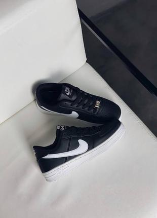 Nike air force black white sole