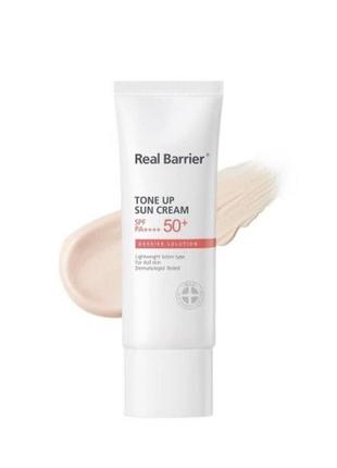 Сонцезахисний крем з освітлювальним ефектом real barrier tone up sun cream spf50+ pa++++ 40 мл