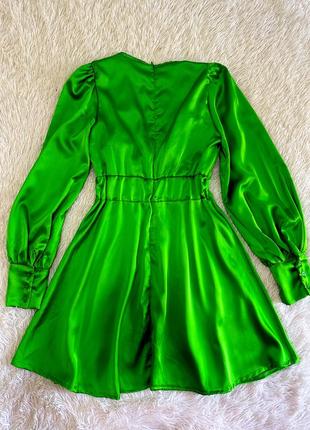 Яркое сатиновое платье mos mos салатового цвета5 фото