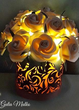 Світильник - троянди в капелюшної коробки