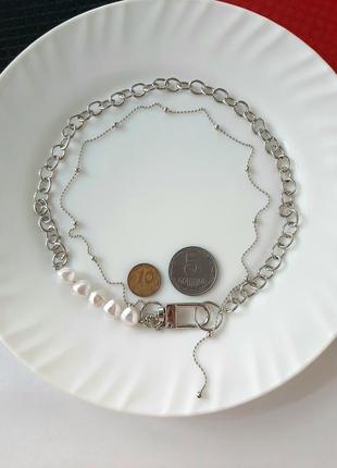 Комбинированное ожерелье цепочка с жемчугом (имитация) массивная застежка - карабин серебристая цепь чокер серебряный белый кулон жемчужины бусы5 фото