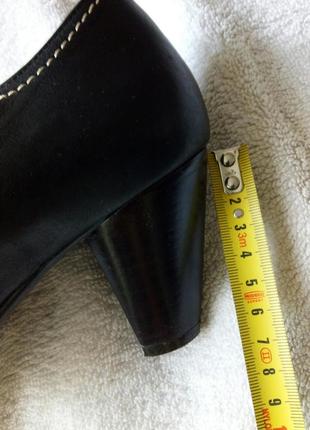 Черные туфли кожа белая строчка застежка через ножку италия10 фото