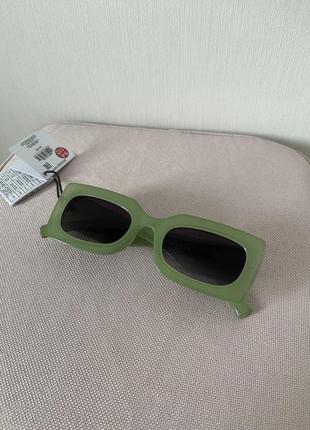 Стильные зеленые очки7 фото