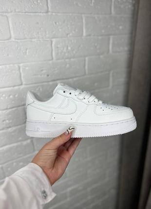 Кроссовки nike air force classic