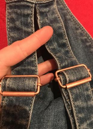 Комбинезон брючный джинсовый с бахромой для девочки 4 5 лет4 фото