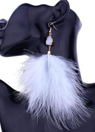Белые серьги в стиле бохо, серьги перья, белые сережки с перьями