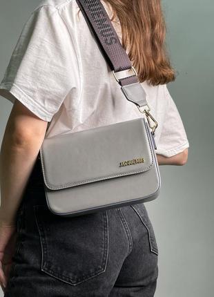 Сумка в стиле jacquemus le carinu grey