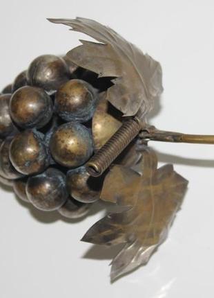 Гроздь винограда