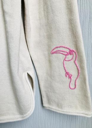 Модный джемпер с фламинго фирменный2 фото