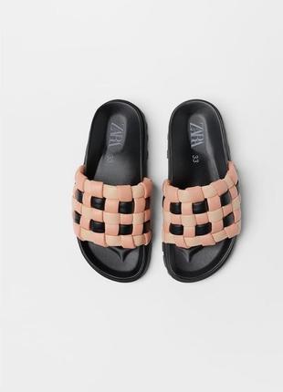 Шльопанці, босоніжки, сандалі zara