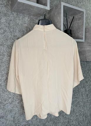 Лёгкая блуза бежевая с вырезом кремовая новая размер m6 фото