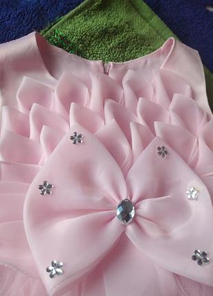 Очень пышное нежно розовое платье для маленькой принцессы4 фото