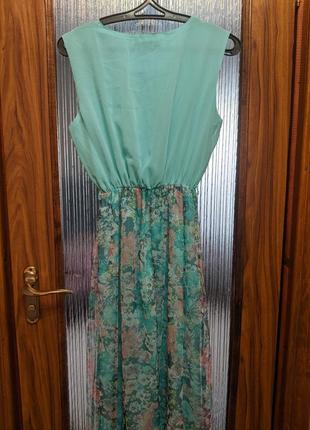 Нарядное длинное платье.низ с подкладкой.приятный бирюзовый цвет.