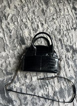 Чорна міні сумка zara