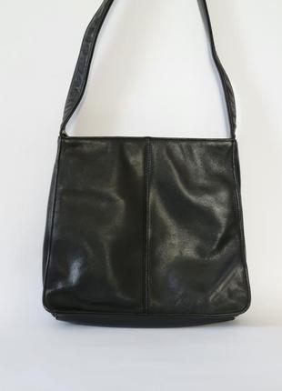 Чорна шкіряна сумка bhs