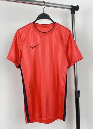 Nike dri-fit спортивна футболка