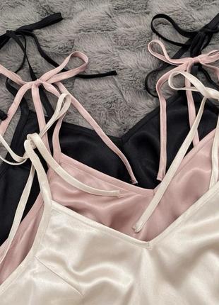 Шелковая пижама майка на тонких бретелях шорты комплект для сна дома розовая черная молочная6 фото