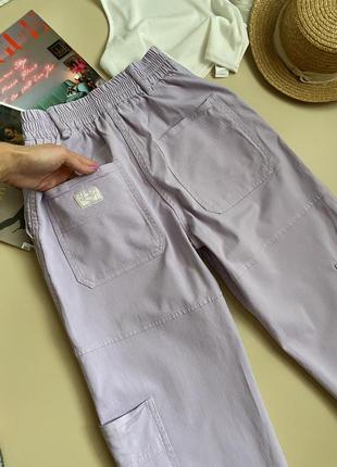 Женские лиловые штаны карго bershka9 фото