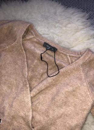 Кардиган кофта свитер вязаный на пуговках с декольте3 фото