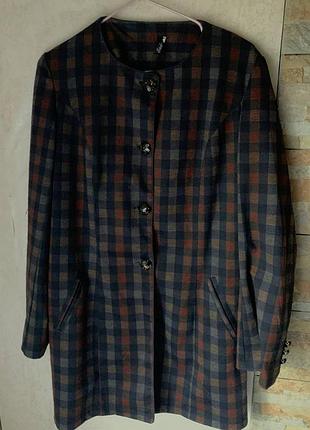 Кардиган на ґудзиках