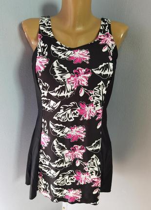 Брендовий суцільний закритий купальник розміру 12/m