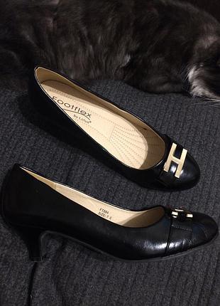 Footflex by lotus court шкіряні чорні туфлі 26-26.5 см
