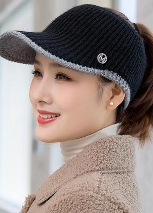 Кепка бейсболка женская с отверстием под хвостик