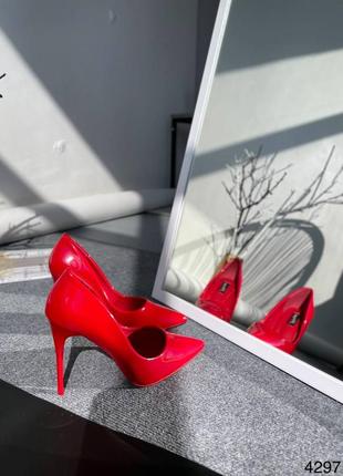 Лодочки женские красные лак туфли3 фото