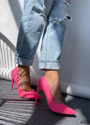 Лодочки женские розовые неон туфли на шпильке7 фото