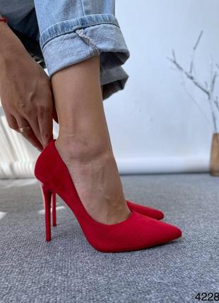 Лодочки женские красные на шпильке туфли10 фото